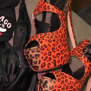 8 INCH CHEETAH ORANGE EXOTIC DANCER HEELS